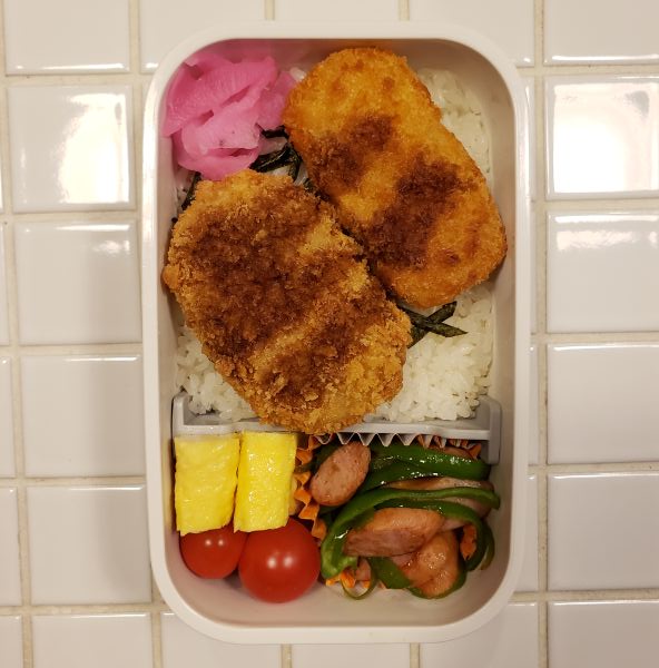 No.323：フリーランスの性｜2025年11月18日｜苦痛な男子高校生弁当日記